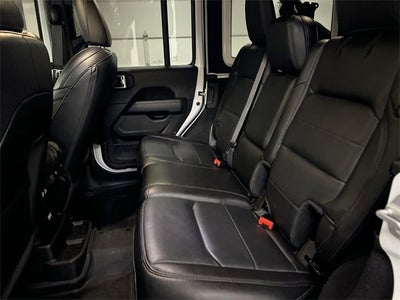 2022 Jeep Wrangler Unlimited Sahara Altitude 4x4