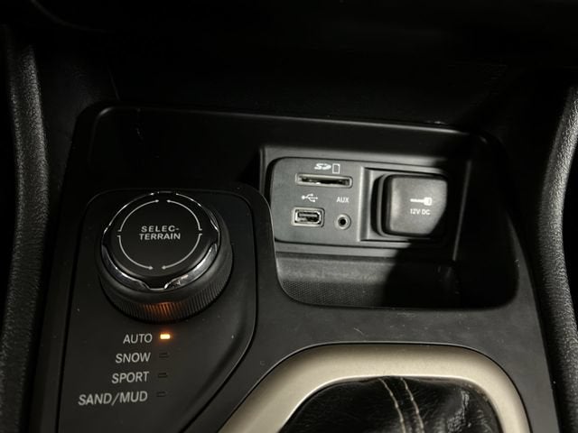 2017 Jeep Cherokee Sport