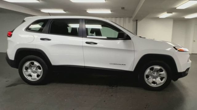2017 Jeep Cherokee Sport