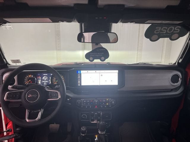 2025 Jeep Wrangler 4-Door Sahara 4x4