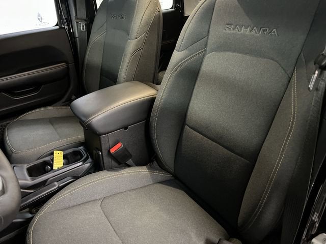 2024 Jeep Wrangler 4-Door Sahara 4x4