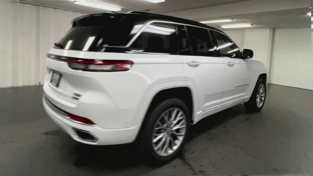 2025 Jeep Grand Cherokee Summit 4x4