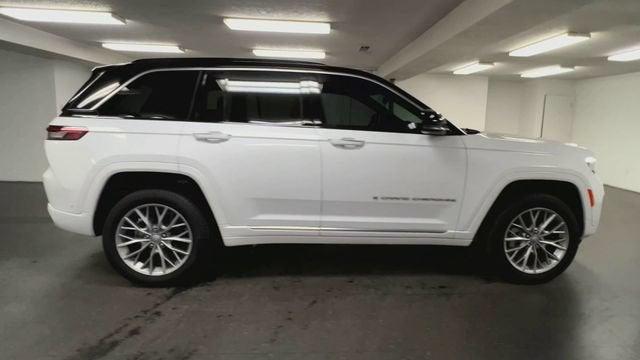 2025 Jeep Grand Cherokee Summit 4x4