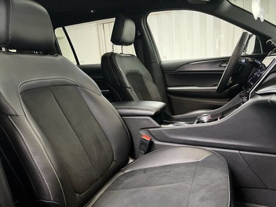 2025 Jeep Grand Cherokee L Altitude X 4x4