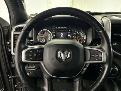 2020 RAM 1500 Big Horn Crew Cab 4x4 5'7" Box