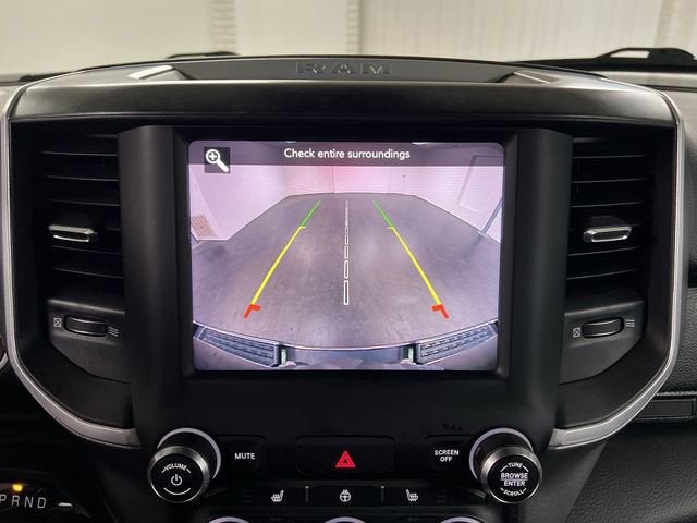 2020 RAM 1500 Big Horn Crew Cab 4x4 5'7" Box