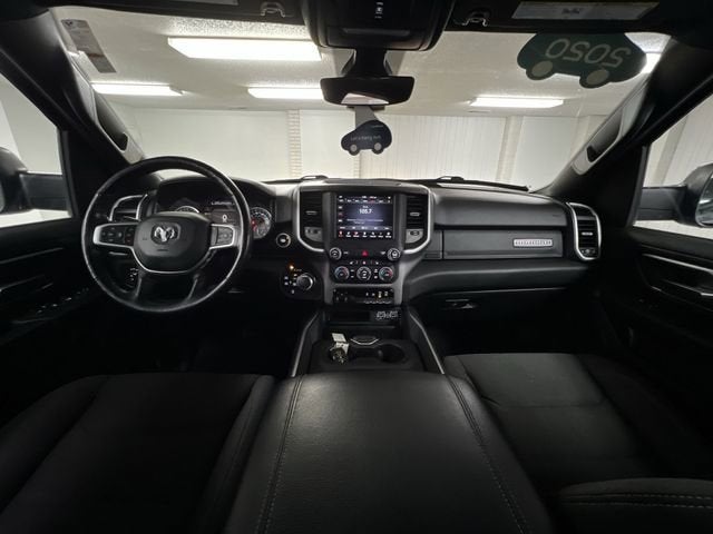 2020 RAM 1500 Big Horn Crew Cab 4x4 5'7" Box