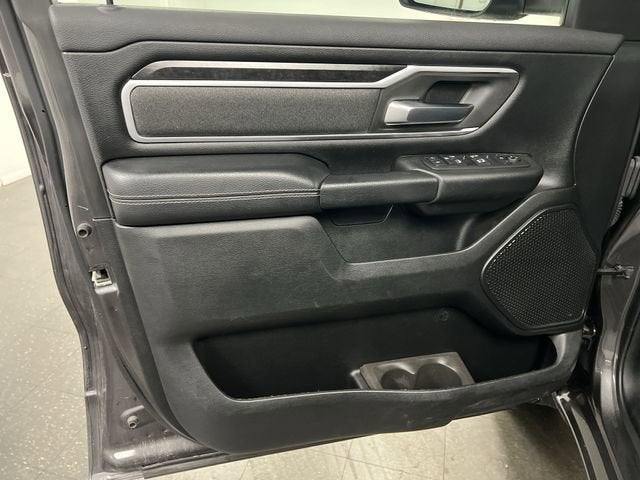 2020 RAM 1500 Big Horn Crew Cab 4x4 5'7" Box