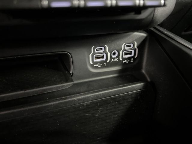 2020 RAM 1500 Big Horn Crew Cab 4x4 5'7" Box