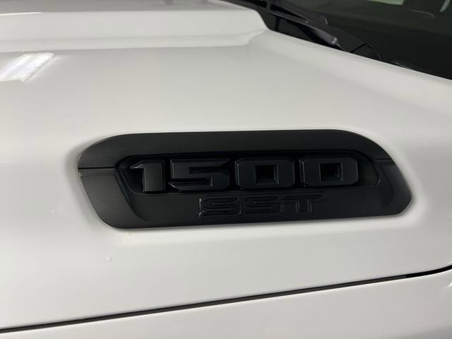 2025 RAM 1500 Big Horn Crew Cab 4x4 5'7" Box