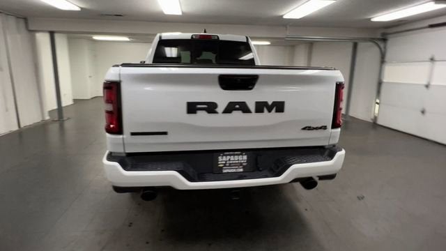 2025 RAM 1500 Big Horn Crew Cab 4x4 5'7" Box