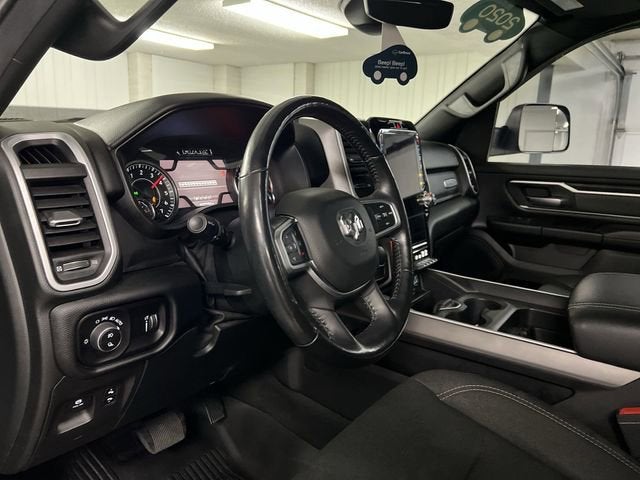 2020 RAM 1500 Big Horn Crew Cab 4x4 5'7" Box