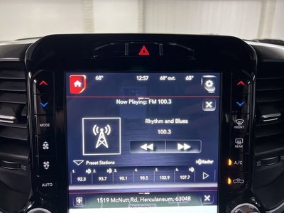 2020 RAM 1500 Big Horn Crew Cab 4x4 5'7" Box