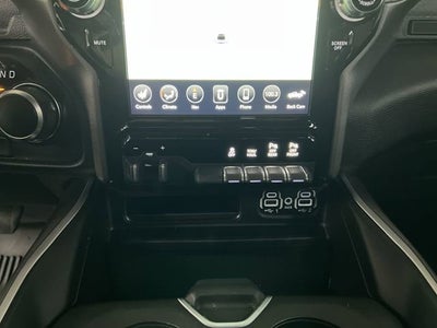 2020 RAM 1500 Big Horn Crew Cab 4x4 5'7" Box