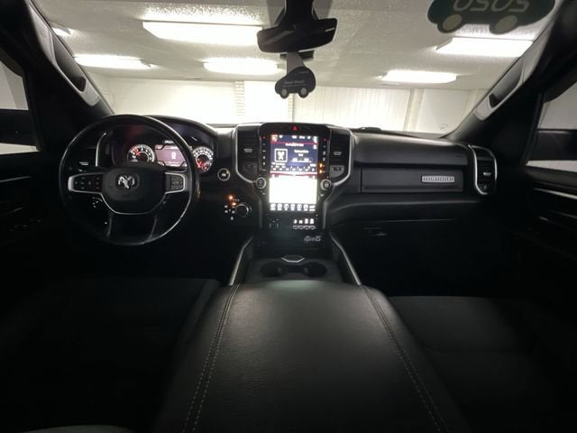 2020 RAM 1500 Big Horn Crew Cab 4x4 5'7" Box