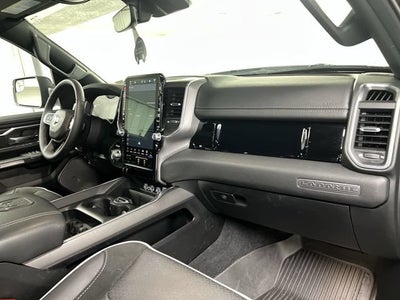 2025 RAM 1500 Laramie Crew Cab 4x4 5'7" Box