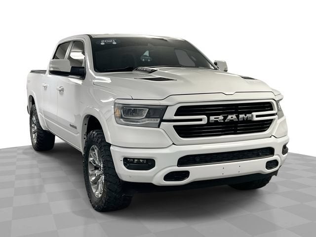 2021 RAM 1500 Laramie 4x4 Crew Cab 5'7's photo