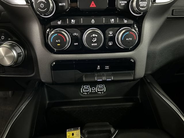 2024 RAM 1500 Laramie Crew Cab 4x4 5'7" Box