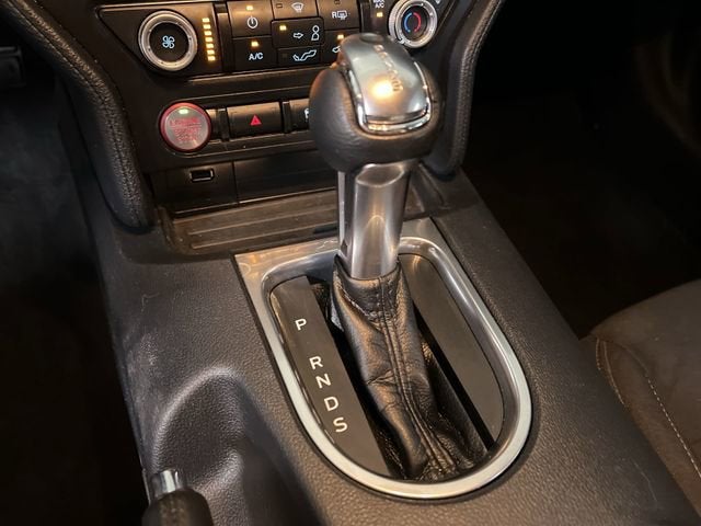 2021 Ford Mustang EcoBoost Fastback