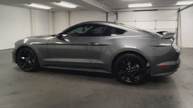 2022 Ford Mustang EcoBoost
