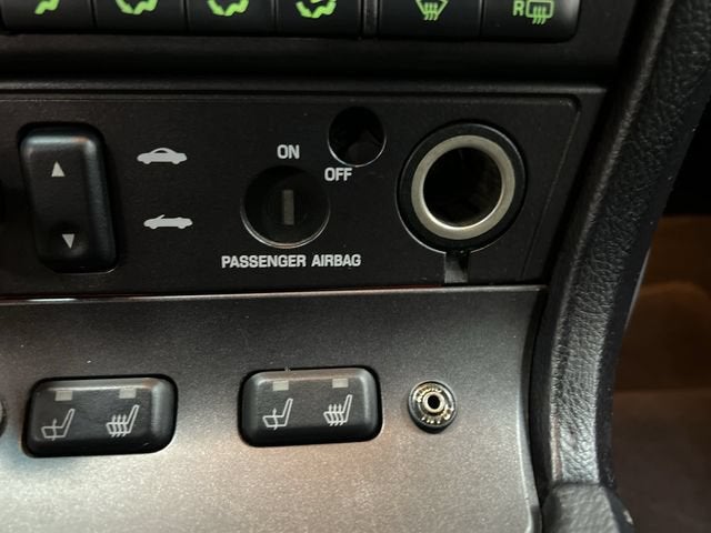 2003 Ford Thunderbird Deluxe