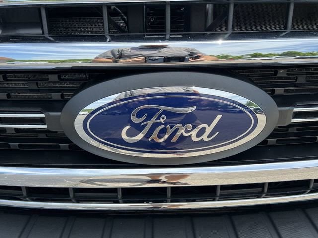 2022 Ford F-350 LARIAT