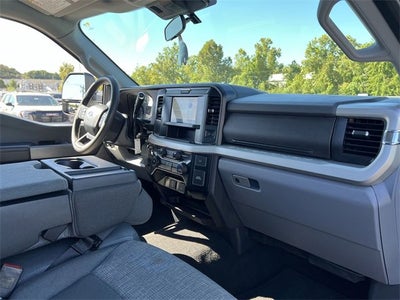 2025 Ford Super Duty F-350 SRW XL