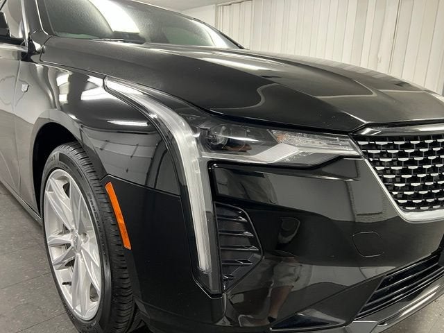 2024 Cadillac CT4 Luxury