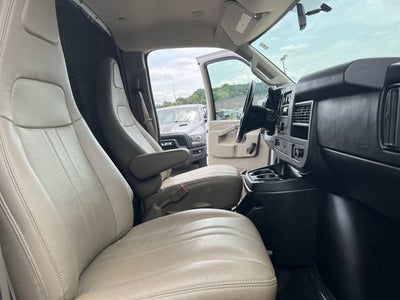 2016 Chevrolet Express Cutaway 3500 3500