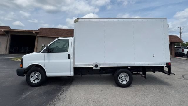 2016 Chevrolet Express Cutaway 3500 3500
