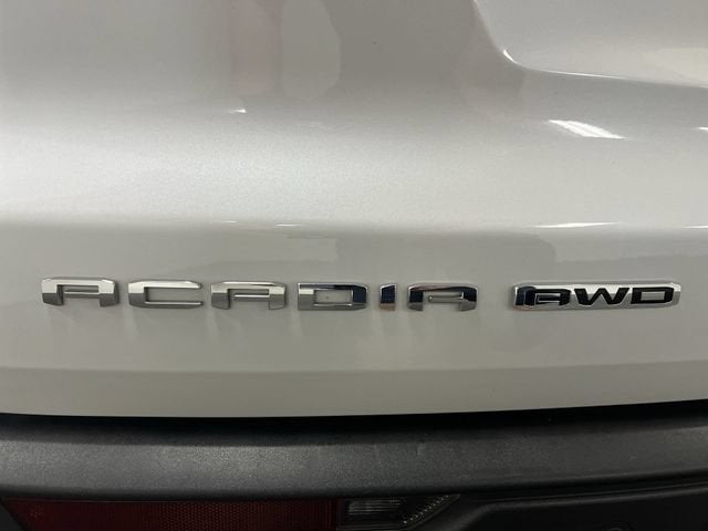 2024 GMC Acadia Elevation