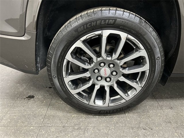 2020 GMC Acadia Denali