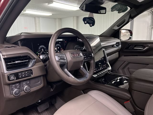 2025 GMC Yukon Elevation