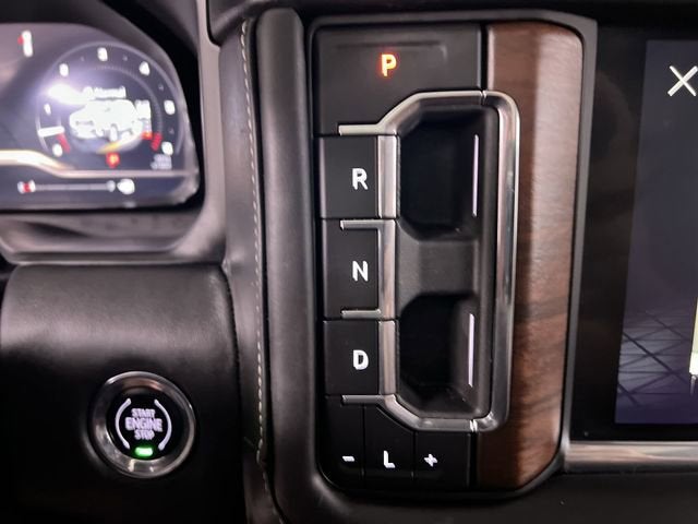 2023 GMC Yukon Denali Ultimate - Photo 16