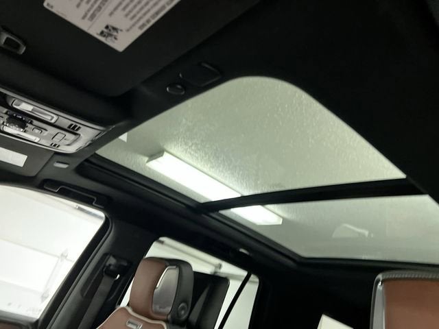 2023 GMC Yukon Denali Ultimate - Photo 19