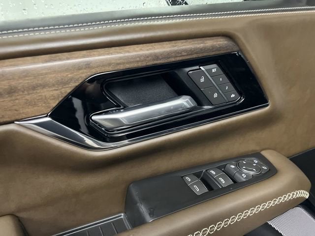 2025 GMC Yukon XL Denali Ultimate