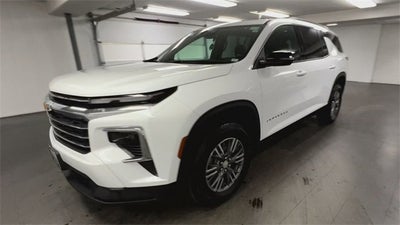 2025 Chevrolet Traverse LT