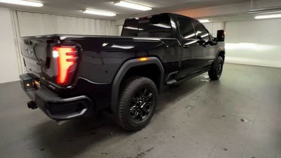 2025 GMC Sierra 2500 HD AT4