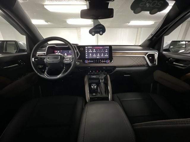 2025 GMC Canyon Denali