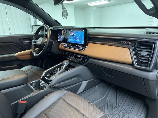 2023 GMC Canyon AT4