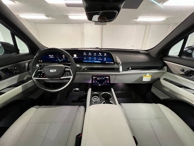 2026 Cadillac VISTIQ Luxury