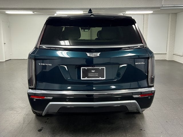 2026 Cadillac VISTIQ Luxury