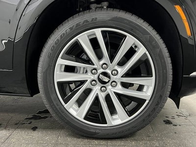 2026 Cadillac VISTIQ Luxury