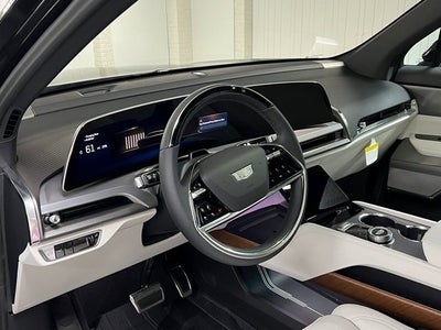 2026 Cadillac VISTIQ Luxury