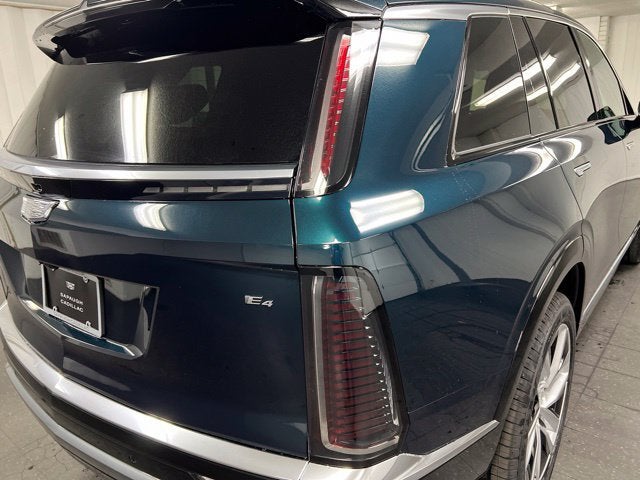 2027 Cadillac VISTIQ Luxury