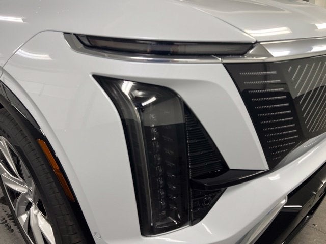 2027 Cadillac VISTIQ Luxury - Photo 10
