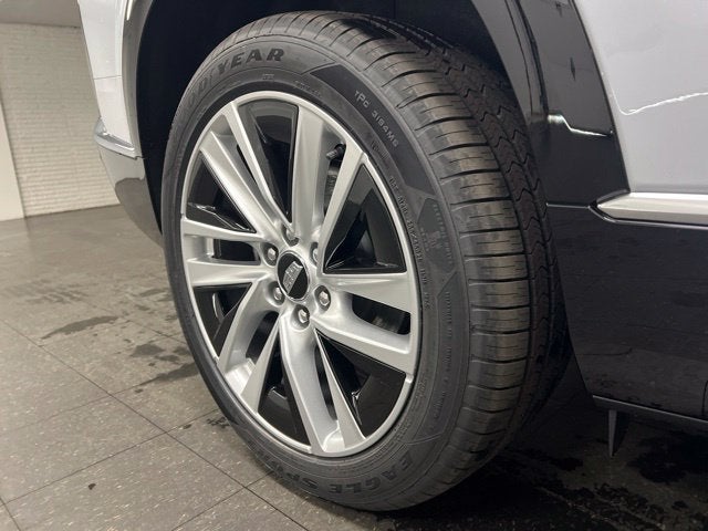 2027 Cadillac VISTIQ Luxury - Photo 12
