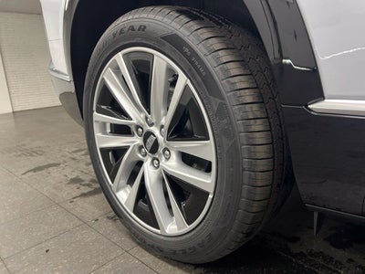 2027 Cadillac VISTIQ Luxury