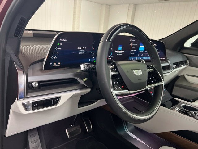 2027 Cadillac VISTIQ Luxury