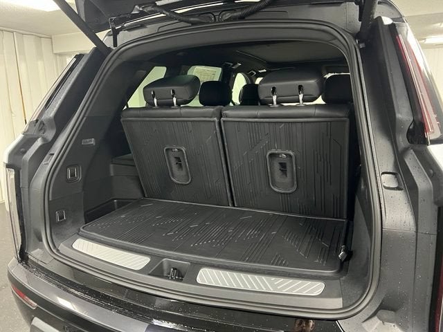 2027 Cadillac VISTIQ Sport